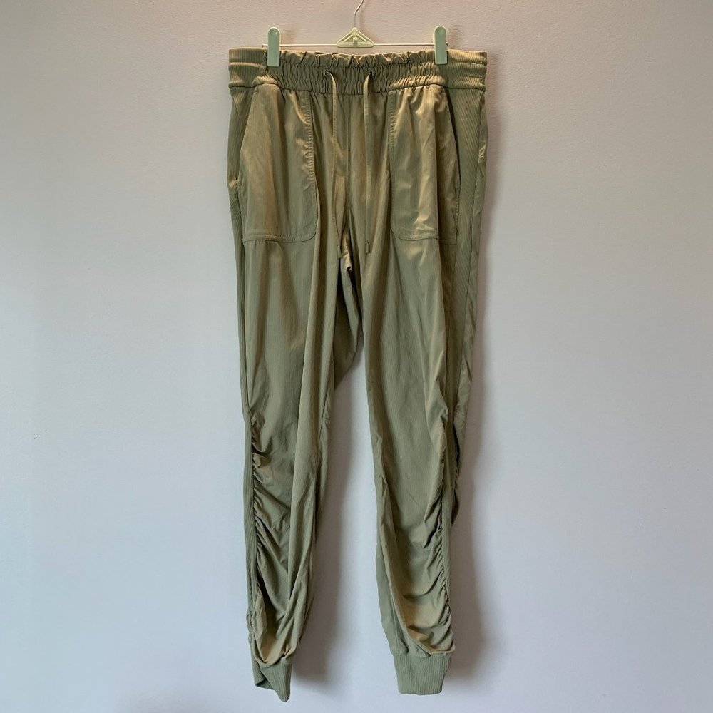 Lululemon Stretch High-Rise Jogger